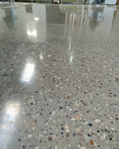 Шлифовка и полировка бетонного пола